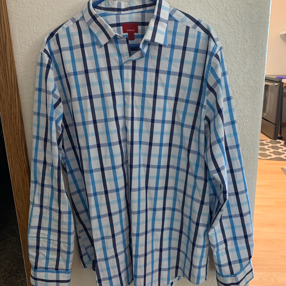 Men’s dress shirt